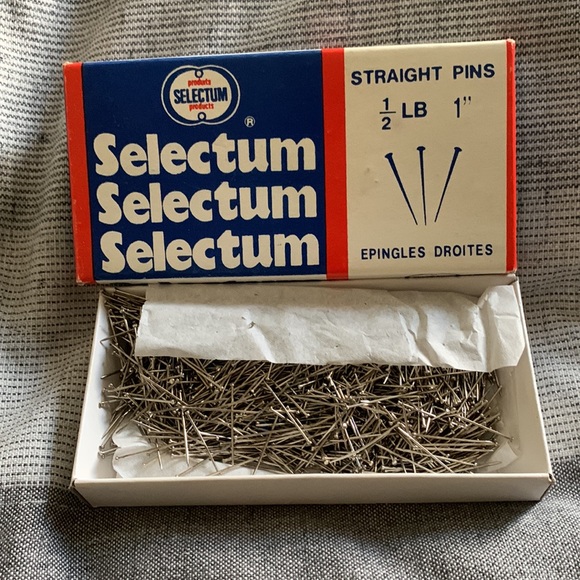 1/2 pound straight pins - Picture 1 of 1